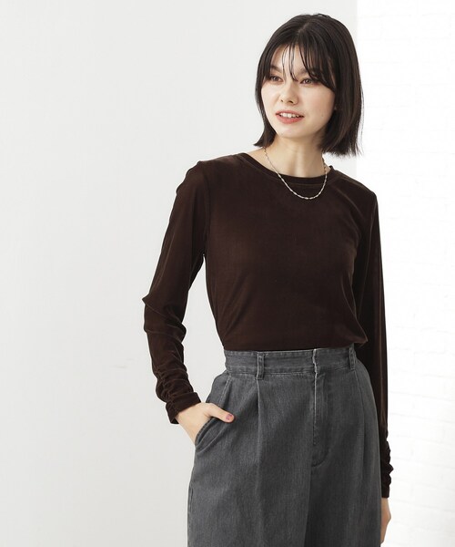 THE SHOP TK （ザ ショップ ティーケー ）の「【程よいシアー感】ベロア袖クシュプルオーバー（Tシャツ/カットソー・レディース・ダークブラウン/アイボリー/ブルー/チャコールグレー・13/12）」の3枚目の写真