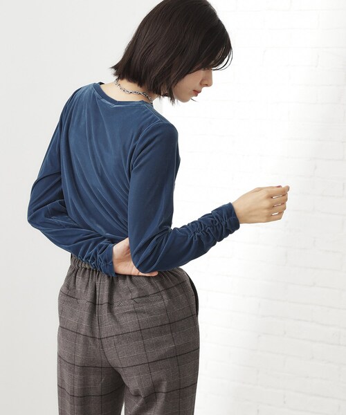 THE SHOP TK （ザ ショップ ティーケー ）の「【程よいシアー感】ベロア袖クシュプルオーバー（Tシャツ/カットソー・レディース・ダークブラウン/アイボリー/ブルー/チャコールグレー・13/12）」の12枚目の写真