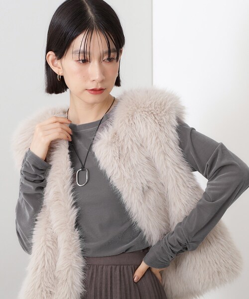 THE SHOP TK （ザ ショップ ティーケー ）の「【程よいシアー感】ベロア袖クシュプルオーバー（Tシャツ/カットソー・レディース・ダークブラウン/アイボリー/ブルー/チャコールグレー・13/12）」の19枚目の写真