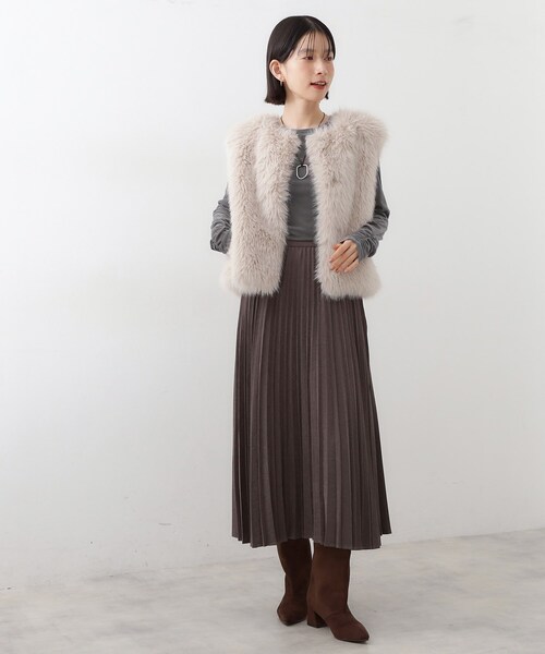 THE SHOP TK （ザ ショップ ティーケー ）の「【程よいシアー感】ベロア袖クシュプルオーバー（Tシャツ/カットソー・レディース・ダークブラウン/アイボリー/ブルー/チャコールグレー・13/12）」の21枚目の写真