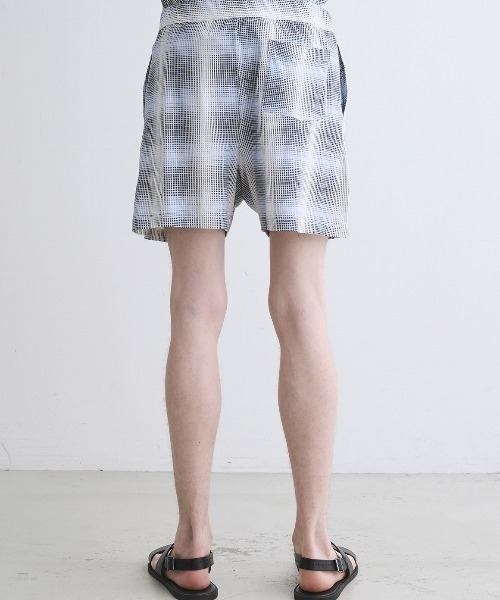 three dots(スリードッツ)の「シャドウチェックプリント ショートパンツ(その他パンツ・メンズ・ブラウン系その他/ブルー系その他・SMALL/LARGE/MEDIUM)」の12枚目の写真