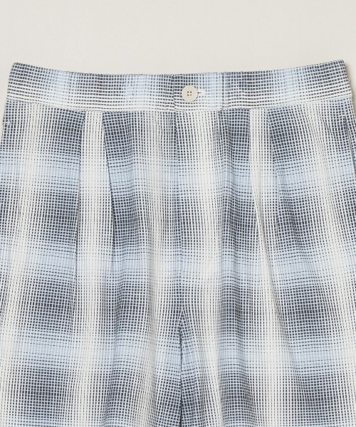 three dots(スリードッツ)の「シャドウチェックプリント ショートパンツ(その他パンツ・メンズ・ブラウン系その他/ブルー系その他・SMALL/LARGE/MEDIUM)」の4枚目の写真
