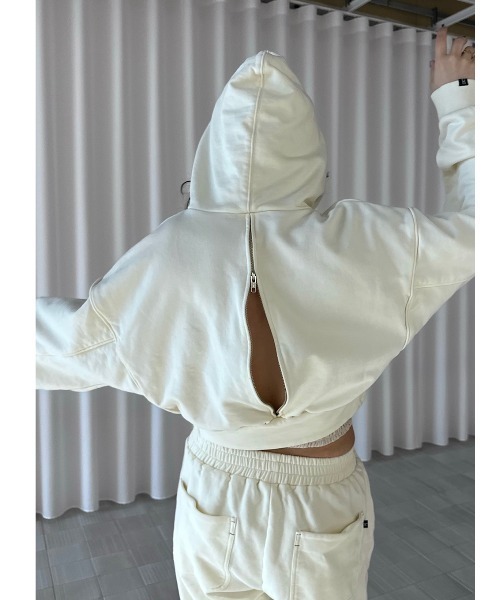 ELCHELE(エルチェレ)の「FRENCH TERRY HOODIE(パーカー・レディース・オフホワイト/ヘザーグレー/パープル・FREE)」の20枚目の写真