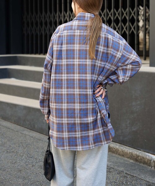 OUTDOOR PRODUCTS(アウトドアプロダクツ)の「チェックスプレッドカラーシャツ(シャツ/ブラウス・レディース・サックスブルー/ブラック・FREE)」の6枚目の写真