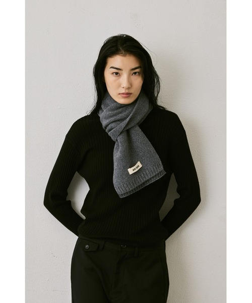 un/neu（アンノイ）の「シンプルウールカラーマフラー / コンパクトマフラー（マフラー・レディース・ブラウン/キャメル/ブルー/グレー/ライトブルー/ライトピンク/レッド/イエロー・FREE）」の20枚目の写真