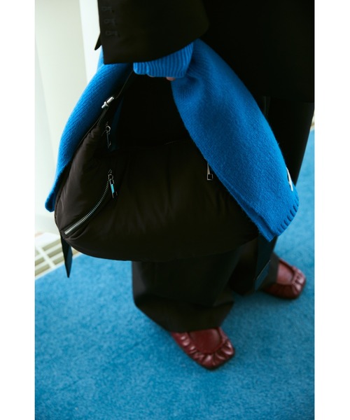 un/neu（アンノイ）の「シンプルウールカラーマフラー / コンパクトマフラー（マフラー・レディース・ブラウン/キャメル/ブルー/グレー/ライトブルー/ライトピンク/レッド/イエロー・FREE）」の17枚目の写真