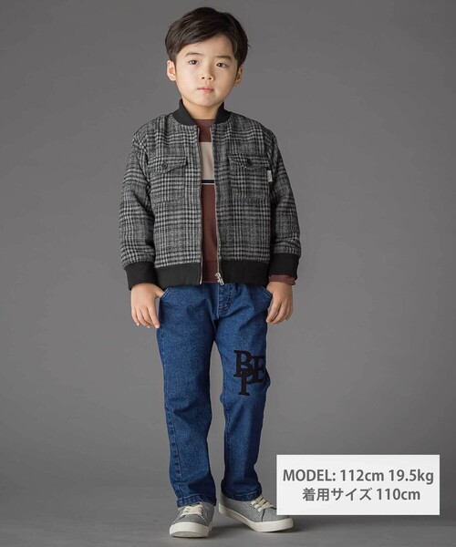 BeBe Petits Pois Vert(ベベプチポワヴェール)の「フロッキープリントストレッチロングデニムパンツ(95~160cm)(デニムパンツ・キッズ・ネイビー/ブラック・100cm/110cm/95cm/130cm/160cm/120cm/150cm/140cm)」の3枚目の写真