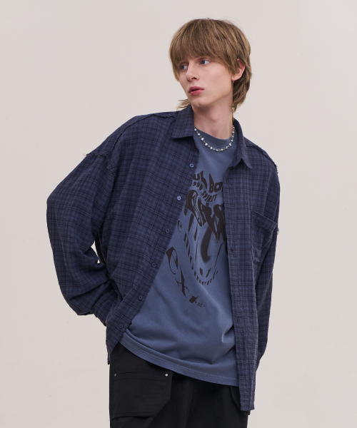 SUPERSUB(スーパーサブ)の「カットオフグランジチェックシャツ - ミッドナイトブルー(シャツ/ブラウス・レディース・その他・SMALL/MEDIUM/LARGE)」の3枚目の写真