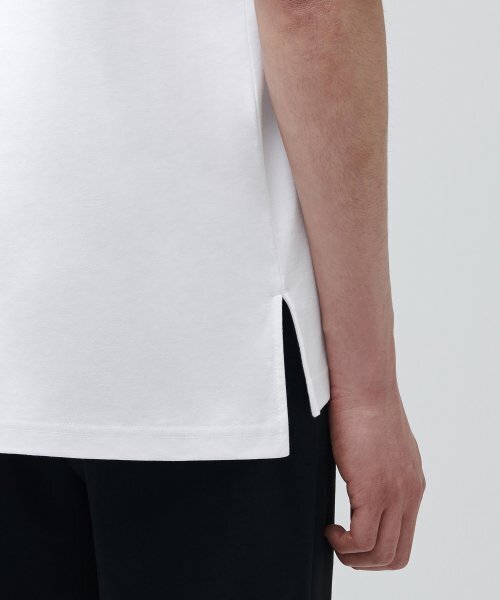 MUSINSA STANDARD（ムシンサスタンダード）の「ポンテリラックスフィットクルーネックTシャツ[ホワイト]（Tシャツ/カットソー・メンズ・その他・SMALL/MEDIUM/LARGE/X-LARGE/XX-LARGE/XXX-LARGE）」の6枚目の写真