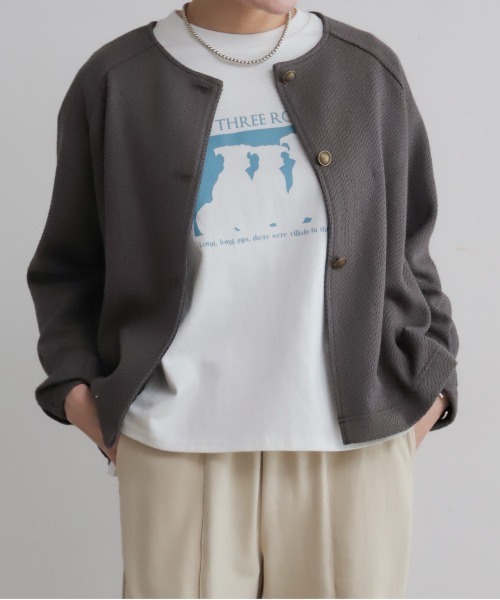 NOMBRE IMPAIR(ノンブルアンペール)の「ナミナミカットダブル ノーカラーショートジャケット(ノーカラージャケット・レディース・チャコールグレー/ベージュ・FREE)」の18枚目の写真