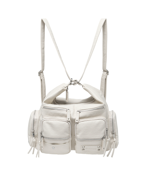 BLACKPURPLE(ブラックパープル)の「レトマルチカーゴバッグ Leto Multi Cargo Bag _アイボリー(ショルダーバッグ・レディース・アイボリー・FREE)」の3枚目の写真
