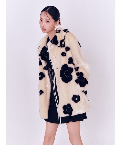 LILY BROWN×MARY QUANT】ビジュー釦ファーコート（ノーカラー