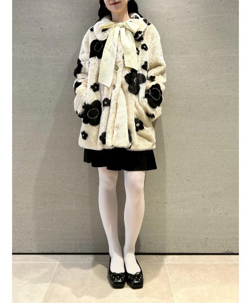 LILY BROWN×MARY QUANT】ビジュー釦ファーコート（ノーカラー