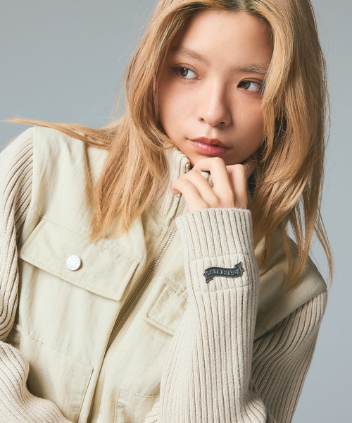 X-girl（エックスガール）の「RIBBED SLEEVE WOVEN JACKET（ブルゾン・レディース・ブラック/ブラウン/ベージュ・S/M）」の4枚目の写真