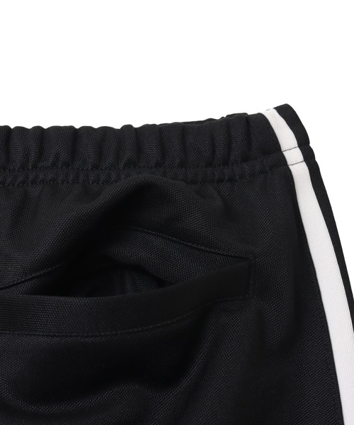 adidas(アディダス)の「adidas CLASSIC TRACK PANTS / アディダス クラシック トラック パンツ(その他パンツ・メンズ・ブラック・S/M/L/XL/XXL)」の7枚目の写真