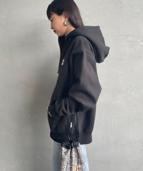 BEN DAVIS（ベンデイビス）の「【WEB限定】[BEN DAVIS/ベンデイビス] PUFFYハートロゴ バックプリントパーカー【追加】（パーカー・レディース・ブラック/ネイビー/グレー・M/L/XL）」の9枚目の写真