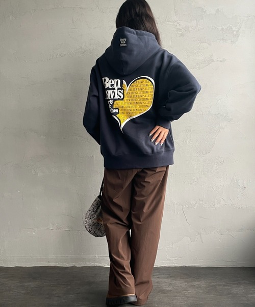 BEN DAVIS（ベンデイビス）の「【WEB限定】[BEN DAVIS/ベンデイビス] PUFFYハートロゴ バックプリントパーカー【追加】（パーカー・レディース・ブラック/ネイビー/グレー・M/L/XL）」の6枚目の写真
