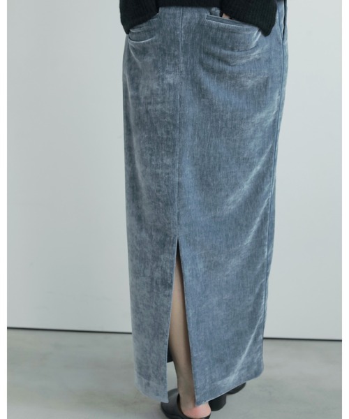 anuke（アンヌーク）の「Velvet Straight Skirt（スカート・レディース・ブルー/ブラック・36inch/38inch）」の9枚目の写真