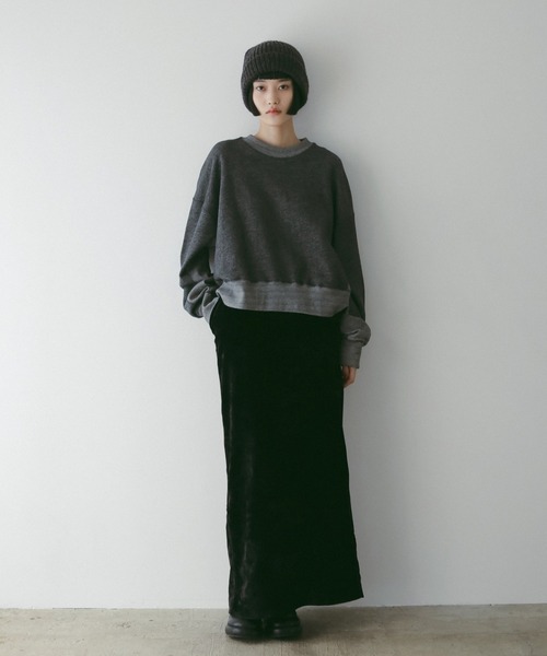 anuke（アンヌーク）の「Velvet Straight Skirt（スカート・レディース・ブルー/ブラック・36inch/38inch）」の5枚目の写真