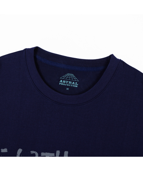 ASTRAL PROJECTION(アストラルプロジェクション)の「アースウィズアース オーバーサイズ ロングスリーブTシャツ_ネイビー(Tシャツ/カットソー・メンズ・その他・MEDIUM/X-LARGE/XX-LARGE/LARGE)」の3枚目の写真