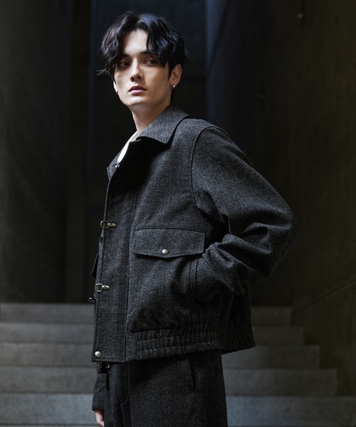 CLEL(クレイル)の「【CLEL】Wool Blend Herringbone Tweed Fireman Blouson / ウールブレンド ヘリンボーンツイードファイヤーマンブルゾン(ブルゾン・メンズ・ベージュ系/ブラック系/グレー系・L/M/S/XS)」の14枚目の写真