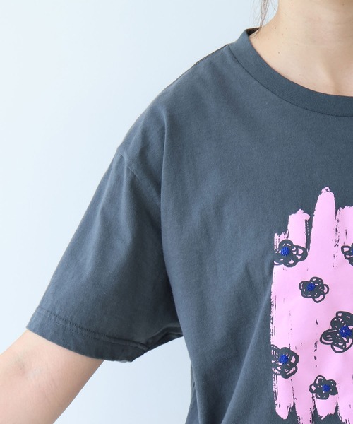 bulle de savon(ビュルデサボン)の「おはなのラバープリント Tシャツ(Tシャツ/カットソー・レディース・チャコールグレー/ホワイト・FREE)」の22枚目の写真