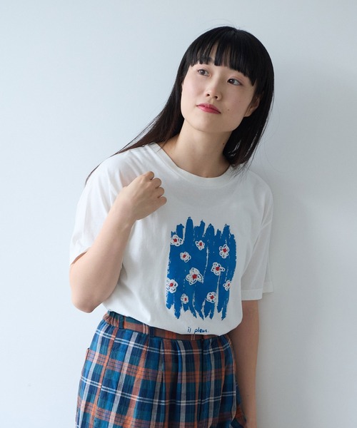 bulle de savon（ビュルデサボン）の「おはなのラバープリント Tシャツ（Tシャツ/カットソー・レディース・チャコールグレー/ホワイト・FREE）」の3枚目の写真