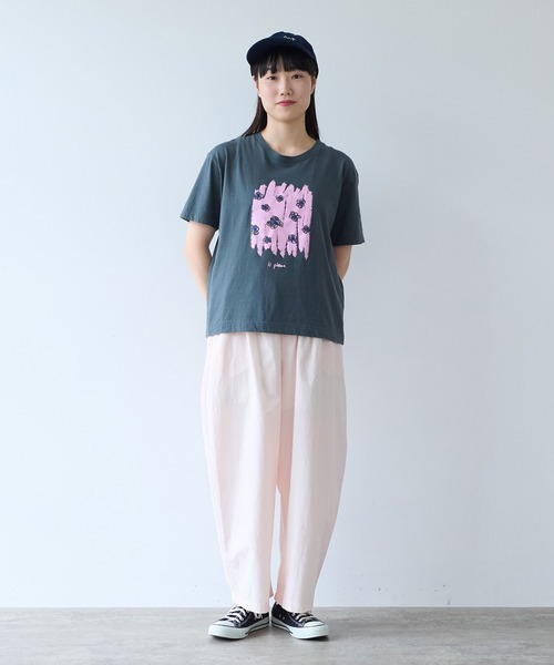 bulle de savon（ビュルデサボン）の「おはなのラバープリント Tシャツ（Tシャツ/カットソー・レディース・チャコールグレー/ホワイト・FREE）」の15枚目の写真