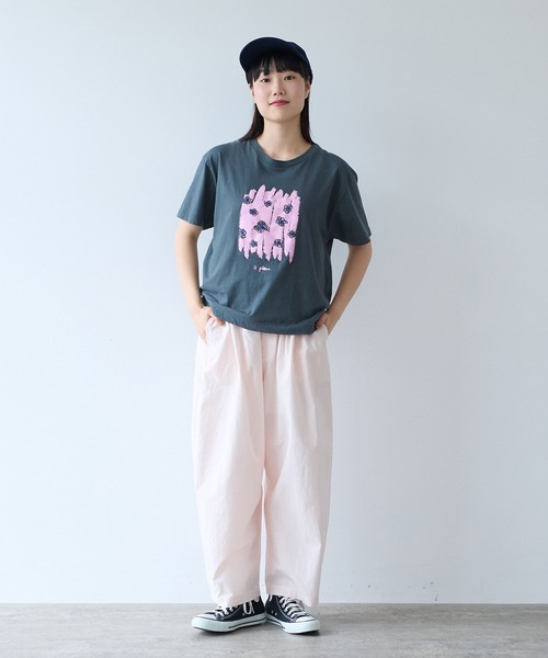 bulle de savon（ビュルデサボン）の「おはなのラバープリント Tシャツ（Tシャツ/カットソー・レディース・チャコールグレー/ホワイト・FREE）」の17枚目の写真