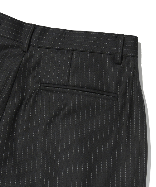 suade（スエード）の「TWO TUCK STRIPE SLACKS [BLACK]（スラックス・レディース・その他・MEDIUM/LARGE/SMALL）」の8枚目の写真