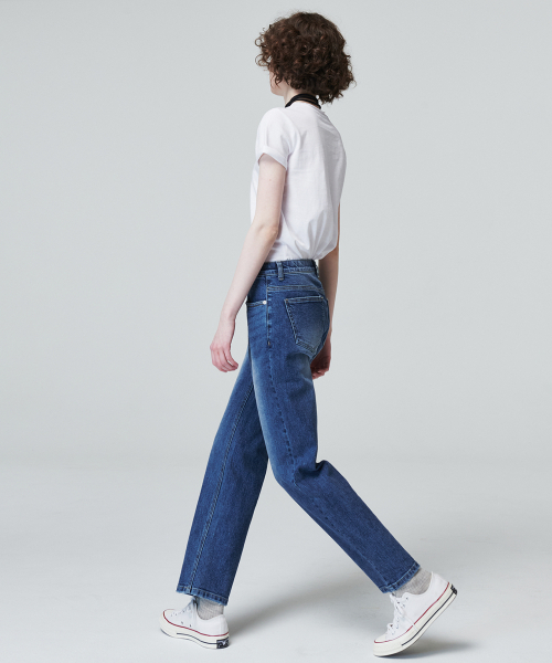 MALOUPE（マロップ）の「9125 ルーズストレートデニムパンツ（ミディアムインディゴ）（デニムパンツ・レディース・ダークインディゴブルー・30/26/28）」の4枚目の写真