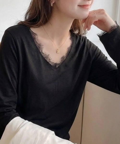 cammie(キャミー)の「レース切替Vネックトップス(Tシャツ/カットソー・レディース・ホワイト/ブラック・M/L)」の9枚目の写真