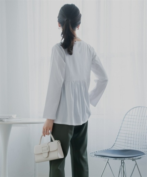 Petitjo（プッチージョ）の「小さいサイズ　【接触冷感・UVカット】ペプラム長袖Ｔシャツ　低身長さん・小柄女性（Tシャツ/カットソー・レディース・オフホワイト/ブラック・PL/PM/PS/PSS）」の10枚目の写真