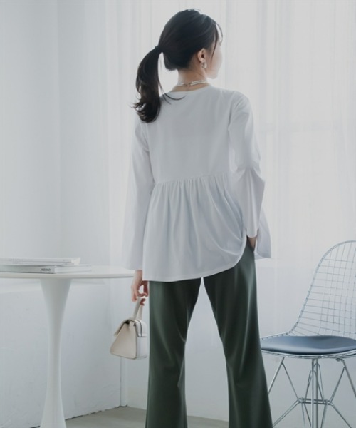 Petitjo（プッチージョ）の「小さいサイズ　【接触冷感・UVカット】ペプラム長袖Ｔシャツ　低身長さん・小柄女性（Tシャツ/カットソー・レディース・オフホワイト/ブラック・PL/PM/PS/PSS）」の11枚目の写真