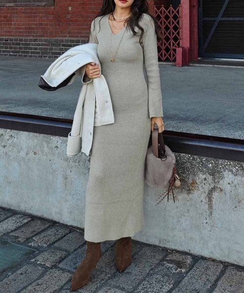 esutoreja（エストレジャ）の「Vネックリブニットワンピース（ワンピース・レディース・ブラウン/ベージュ/ブラック・FREE）」の10枚目の写真