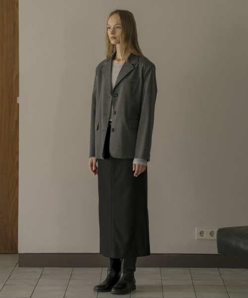 KNOWNBETTER（ノウンベター）の「Stripe essential single jacket [KNFW02JK03]_[2color]（テーラードジャケット・レディース・チャコールグレー/ブラック・FREE）」の4枚目の写真