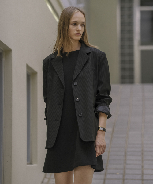 KNOWNBETTER（ノウンベター）の「Stripe essential single jacket [KNFW02JK03]_[2color]（テーラードジャケット・レディース・チャコールグレー/ブラック・FREE）」の10枚目の写真