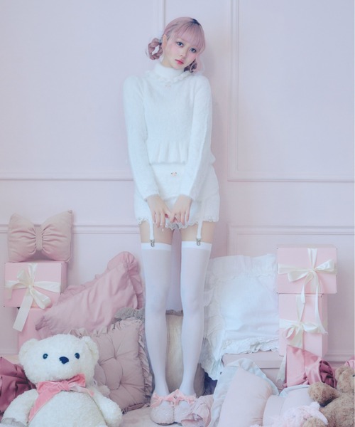 Fiorforte(フィオルフォルテ)の「Shaggy peplum knit(ニット/セーター・レディース・ホワイト/ピンク・FREE)」の7枚目の写真