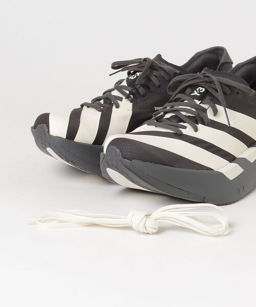 Y-3（ワイスリー）の「Y-3 ADIOS PRO 4（スニーカー・メンズ・ブラック×ホワイト・24.5cm/24.0cm/23.5cm/23.0cm/22.5cm/29.5cm/29.0cm/28.5cm/28.0cm/27.5cm/27.0cm/26.5cm/26.0cm/25.5cm）」の7枚目の写真