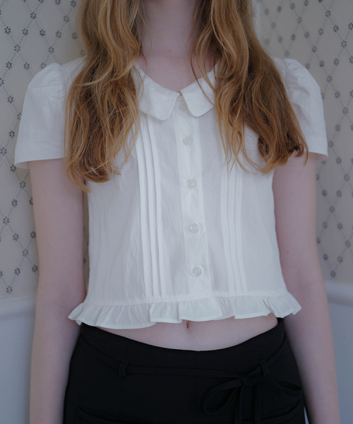 DEHEVE（デヘヴェ）の「Mini Ruffle Crop Blouse [White]（シャツ/ブラウス・レディース・ホワイト・SMALL/MEDIUM）」の2枚目の写真