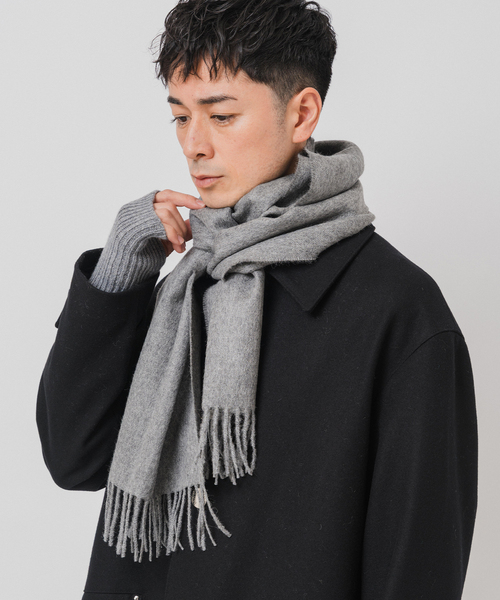 EDIFICE（エディフィス）の「MAGNIBERG（マグニバーグ）Honey scarf（マフラー・メンズ・チャコールグレー/ライトグレー/ブラック/レッド・FREE）」の5枚目の写真