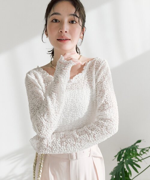 La boutique BonBon（ラブティックボンボン）の「レースストレッチ前後２WAYプルオーバー（Tシャツ/カットソー・レディース・オフホワイト/ブラック・FREE）」の4枚目の写真