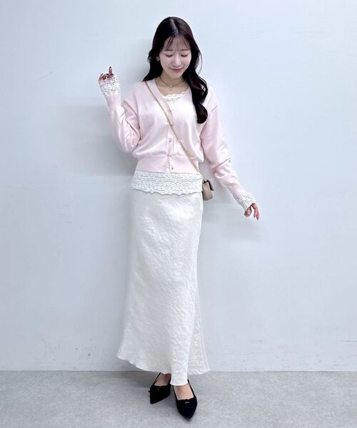La boutique BonBon(ラブティックボンボン)の「【miki監修カラー登場】レースストレッチ前後2WAYプルオーバー(Tシャツ/カットソー・レディース・オフホワイト/ブラック/ピンク/バイオレット・FREE)」の5枚目の写真