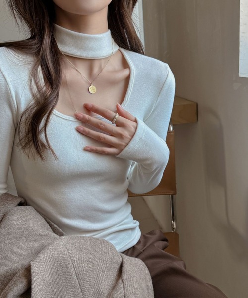 gossip!ロサンゼルス(ゴシップロサンゼルス)の「ネックストラップ スリムフィットトップス(ニット/セーター・レディース・ブラック/ダークグレー/ブラウン/ライトグレー/ホワイト・L/M/S)」の6枚目の写真
