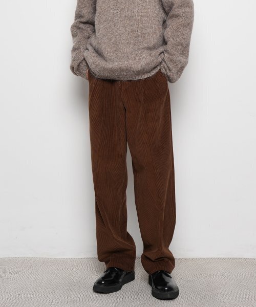 THE-ABON(エイボン)の「メンズデイクラシックツーピンタックワイドコーデュロイパンツブラウン(その他パンツ・メンズ・ブラウン・M/L)」の1枚目の写真
