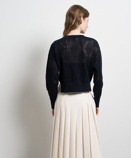 LANVIN en Bleu(ランバンオンブルー)の「JLメタルボタンレースニットカーディガン(ニット/セーター・レディース・オフホワイト/ネイビー/レッド・38)」の9枚目の写真
