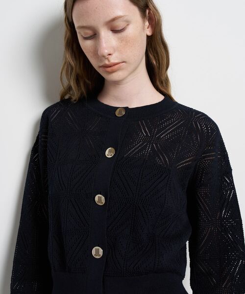 LANVIN en Bleu(ランバンオンブルー)の「JLメタルボタンレースニットカーディガン(ニット/セーター・レディース・オフホワイト/ネイビー/レッド・38)」の11枚目の写真