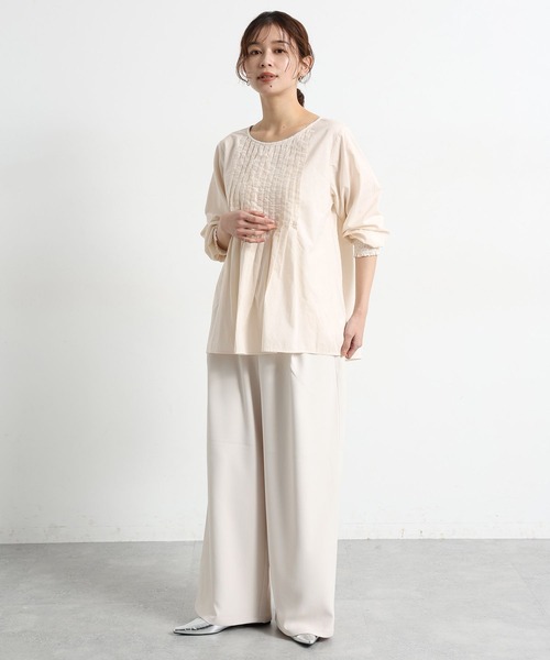 studio CLIP(スタディオクリップ)の「コットンレーヨンフロントピンタックブラウス(シャツ/ブラウス・レディース・アイボリー/ライトグリーン・FREE)」の6枚目の写真