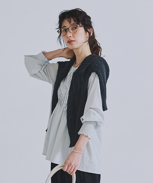 studio CLIP(スタディオクリップ)の「コットンレーヨンフロントピンタックブラウス(シャツ/ブラウス・レディース・アイボリー/ライトグリーン・FREE)」の7枚目の写真