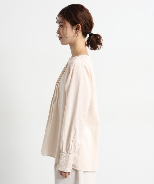 studio CLIP(スタディオクリップ)の「コットンレーヨンフロントピンタックブラウス(シャツ/ブラウス・レディース・アイボリー/ライトグリーン・FREE)」の15枚目の写真